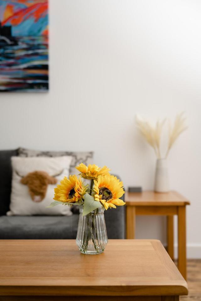 Ness Riverfront Holiday Home - City Centre Inverness Exteriér fotografie